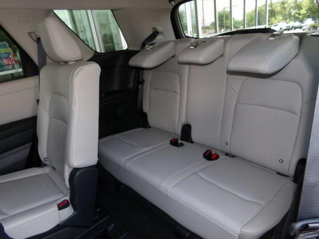 Photo of 2024 Super Black Nissan Pathfinder