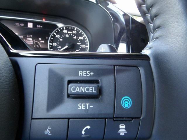 Photo of 2024 Super Black Nissan Pathfinder