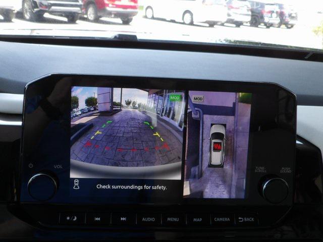 Photo of 2024 Super Black Nissan Pathfinder