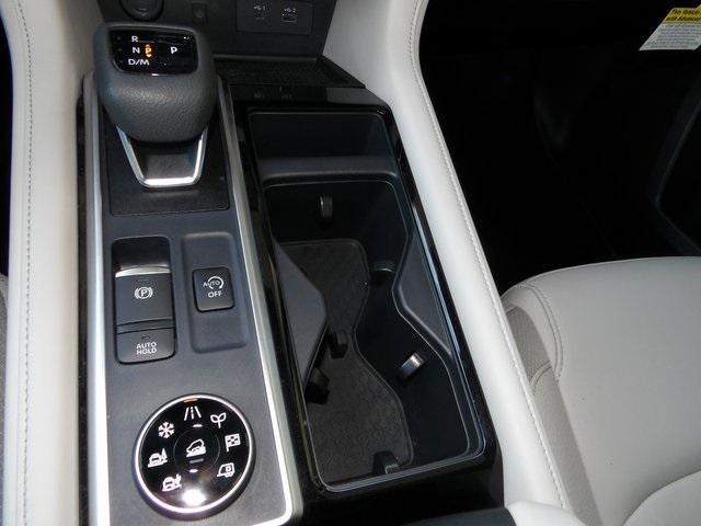 Photo of 2024 Super Black Nissan Pathfinder