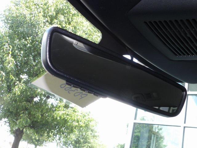 Photo of 2024 Super Black Nissan Pathfinder