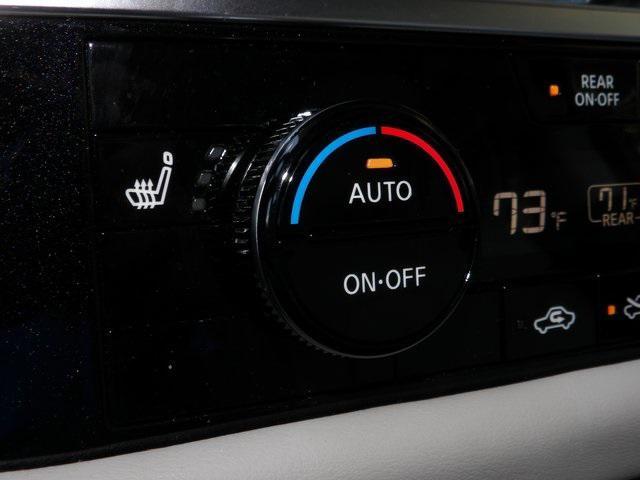 Photo of 2024 Super Black Nissan Pathfinder
