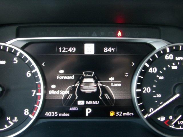 Photo of 2024 Super Black Nissan Pathfinder