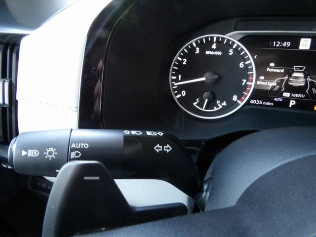 Photo of 2024 Super Black Nissan Pathfinder