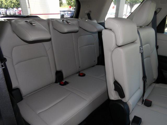 Photo of 2024 Super Black Nissan Pathfinder