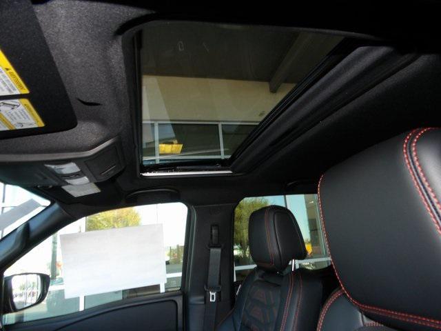 Photo of 2026 Boulder Gray Pearl Nissan Frontier