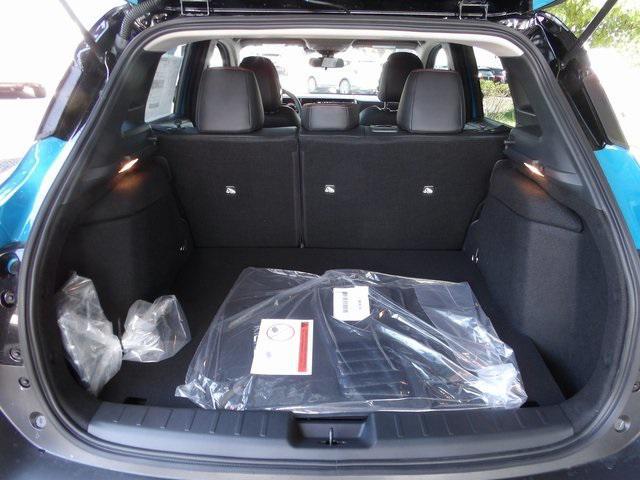 Photo of 2025 Arctic Ice Blue Metallic/Super Black Nissan Kicks