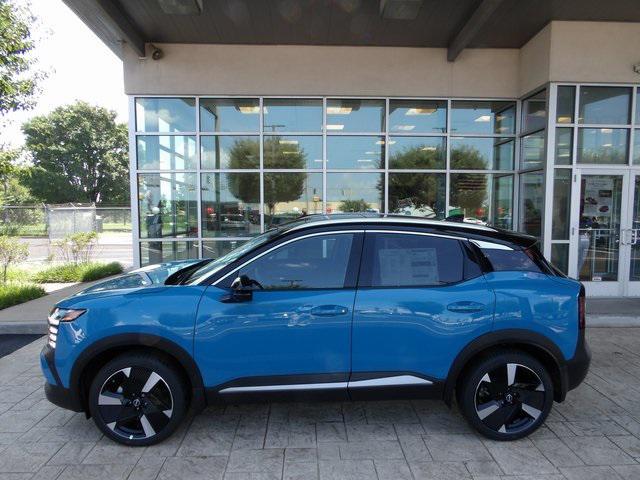 Photo of 2025 Arctic Ice Blue Metallic/Super Black Nissan Kicks