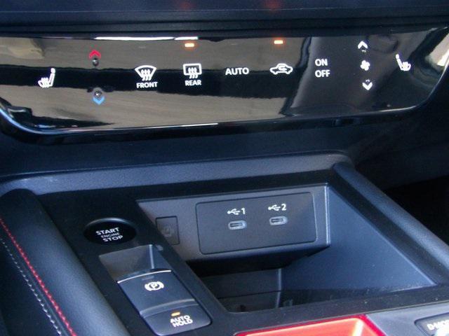 Photo of 2025 Arctic Ice Blue Metallic/Super Black Nissan Kicks