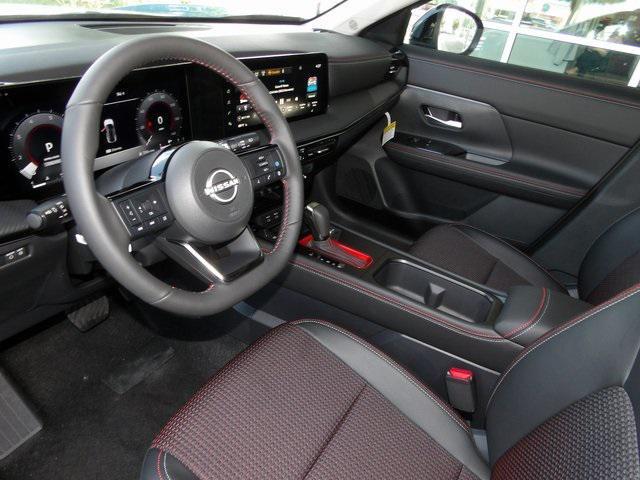Photo of 2025 Arctic Ice Blue Metallic/Super Black Nissan Kicks