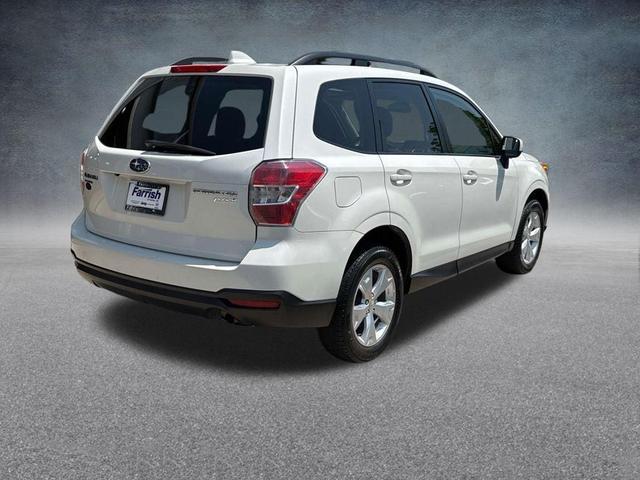 Photo of 2016 Crystal White Pearl Subaru Forester