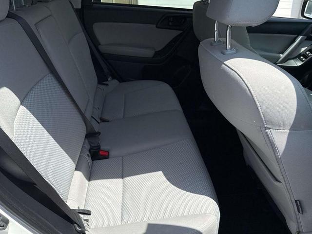 Photo of 2016 Crystal White Pearl Subaru Forester