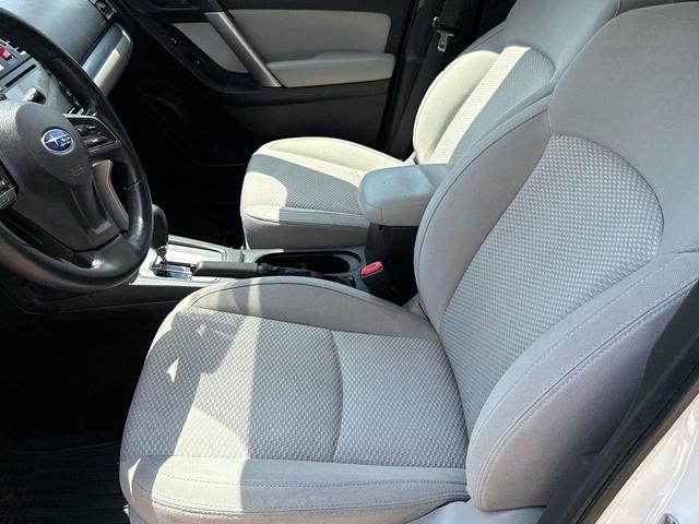 Photo of 2016 Crystal White Pearl Subaru Forester