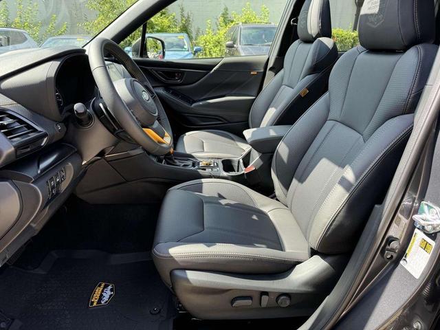 Photo of 2025 Magnetite Gray Metallic Subaru Forester
