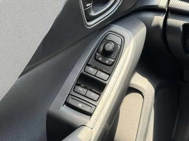 Photo of 2025 Crystal White Pearl Subaru Crosstrek