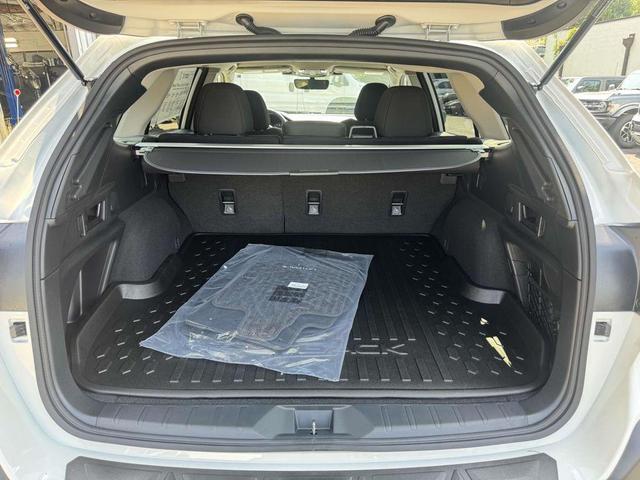 Photo of 2025 Crystal White Pearl Subaru Outback