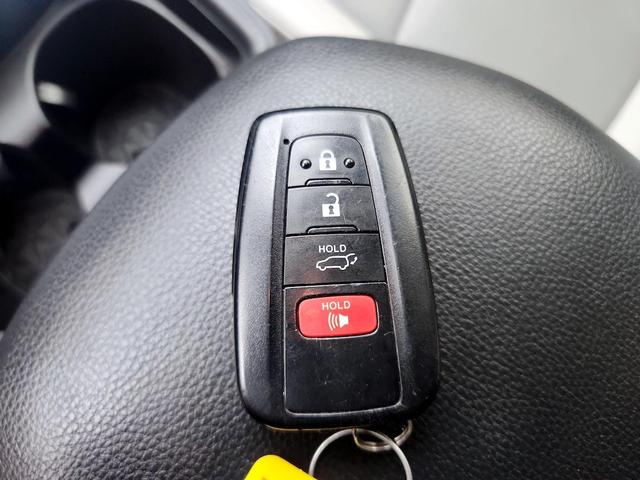 Photo of 2020 Silver Toyota RAV4