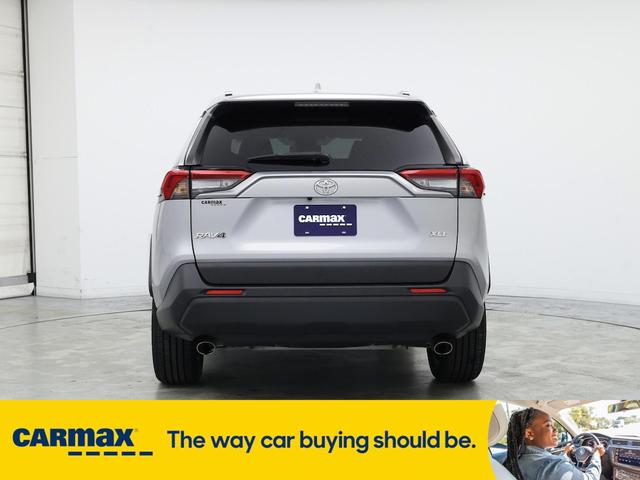 Photo of 2020 Silver Toyota RAV4