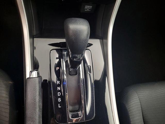 Photo of 2017 Gray Honda Accord