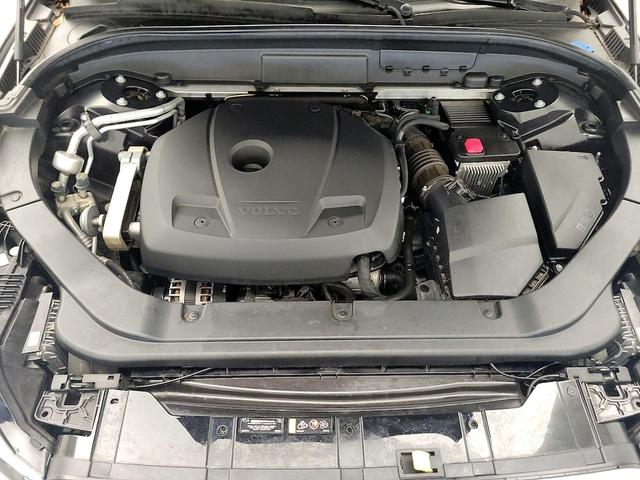Photo of 2021 Black Volvo XC60