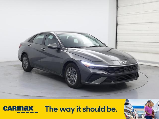 2024 Hyundai Elantra