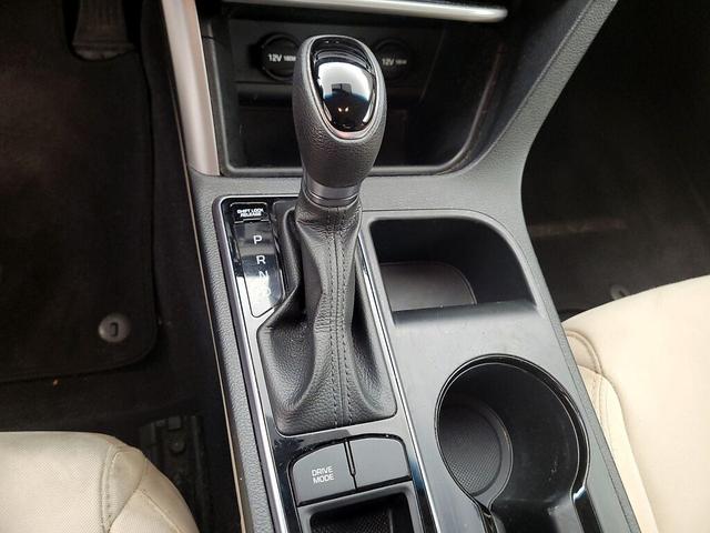 Photo of 2016 Red Hyundai SONATA