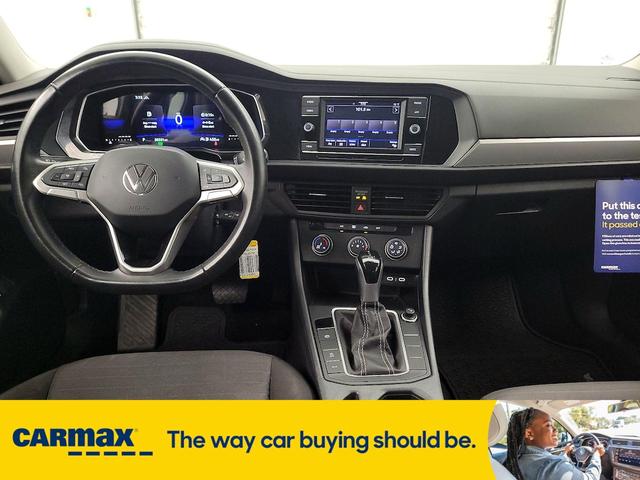 Photo of 2023 Black Volkswagen Jetta