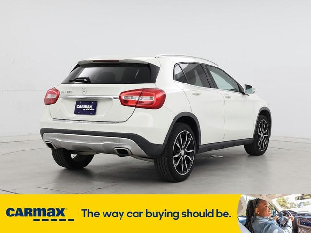 Photo of 2017 White Mercedes-Benz GLA 250