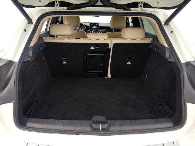 Photo of 2017 White Mercedes-Benz GLA 250