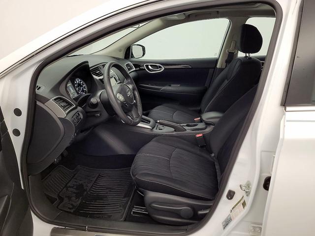 Photo of 2017 White Nissan Sentra