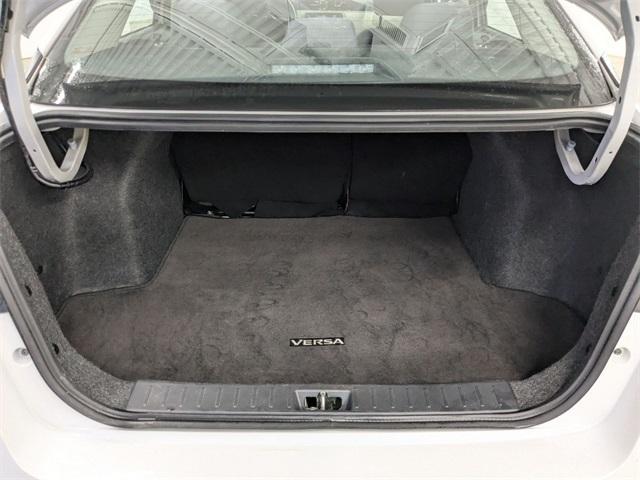 Photo of 2021 Aspen White TriCoat Pearl Nissan Versa