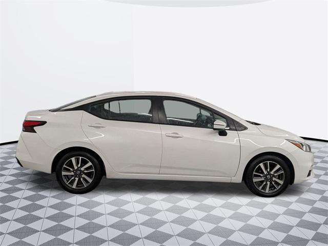 Photo of 2021 Aspen White TriCoat Pearl Nissan Versa