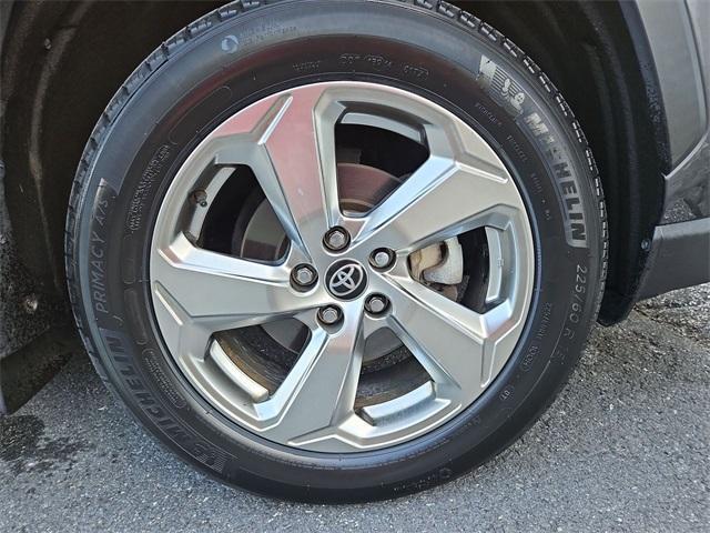 Photo of 2021 Magnetic Gray Metallic Toyota RAV4 Hybrid
