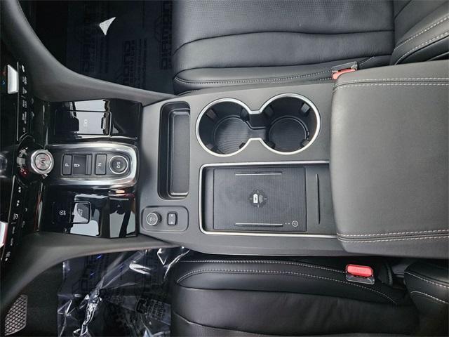 Photo of 2025 Majestic Black Pearl Acura MDX
