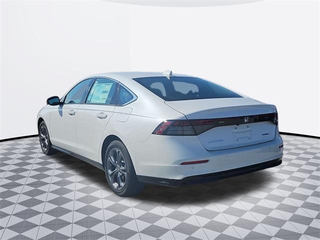 Photo of 2025 Platinum White Honda Accord Hybrid