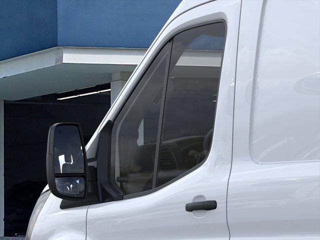 Photo of 2025 Oxford White Ford Transit-250