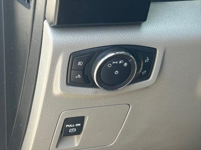 Photo of 2019 Oxford White Ford F-150