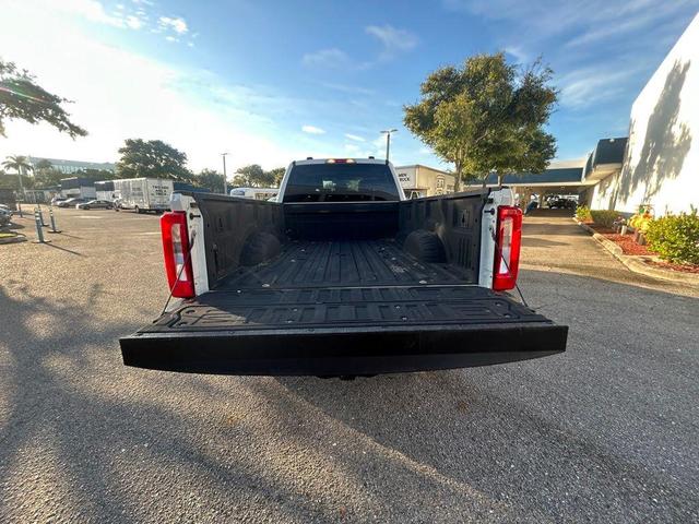 Photo of 2023 Oxford White Ford F-250