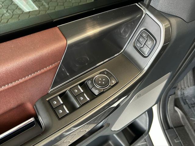 Photo of 2022 Star White Metallic Tri-Coat Ford F-150