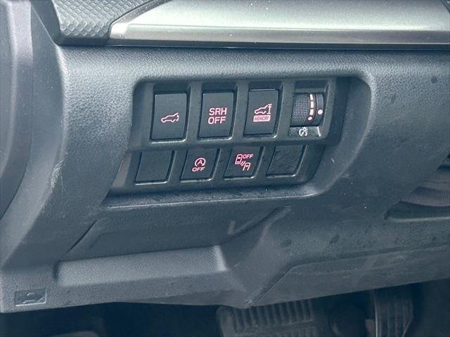 Photo of 2022 Crystal White Pearl Subaru Forester