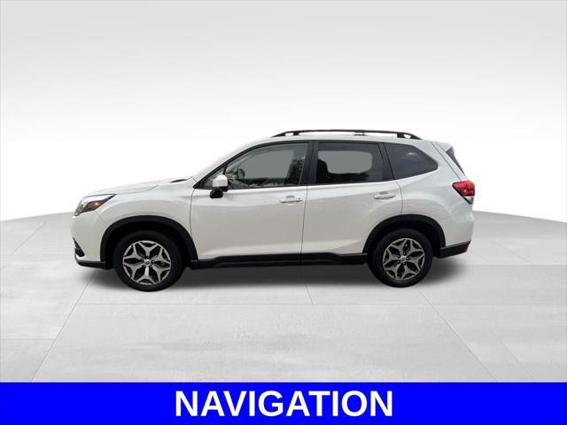 Photo of 2022 Crystal White Pearl Subaru Forester