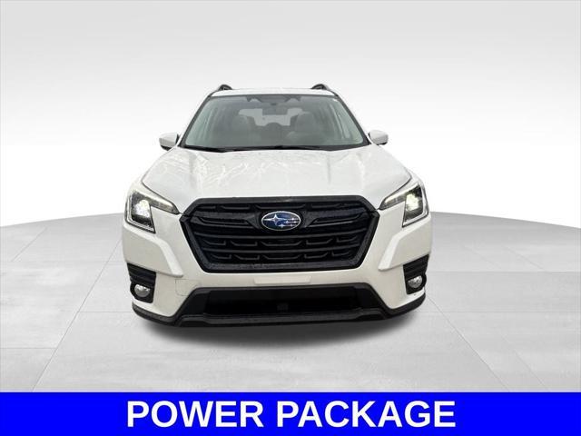 Photo of 2022 Crystal White Pearl Subaru Forester