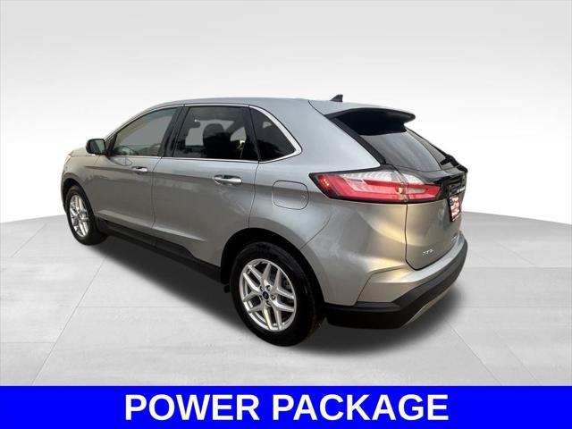 Photo of 2022 Silver Metallic Ford Edge