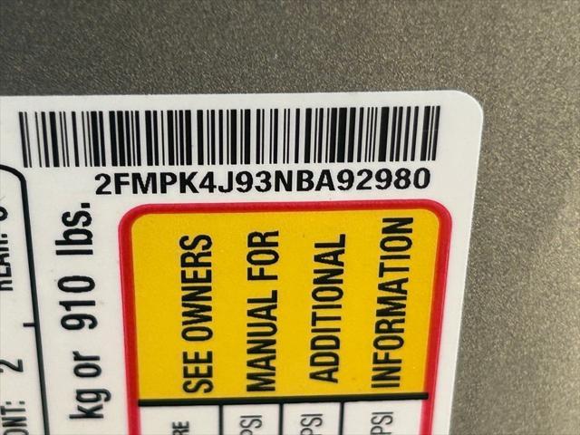Photo of 2022 Silver Metallic Ford Edge