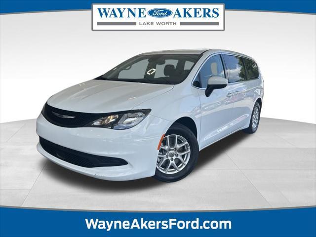 2023 Chrysler Voyager