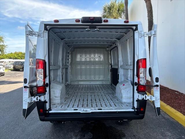 Photo of 2023 Bright White Clearcoat RAM ProMaster 1500