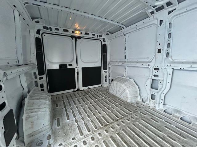 Photo of 2023 Bright White Clearcoat RAM ProMaster 1500