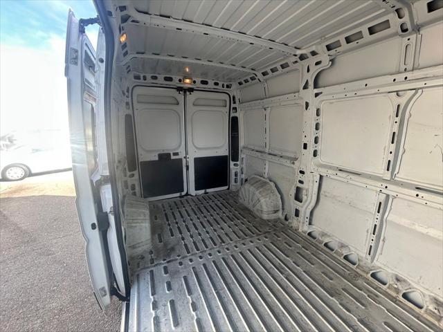 Photo of 2023 Bright White Clearcoat RAM ProMaster 2500