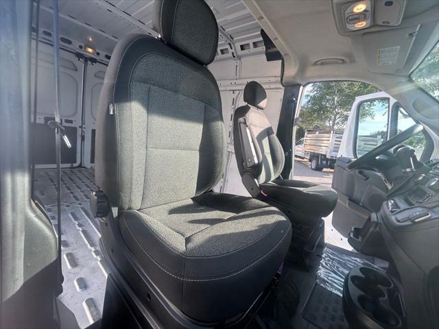 Photo of 2023 Bright White Clearcoat RAM ProMaster 2500