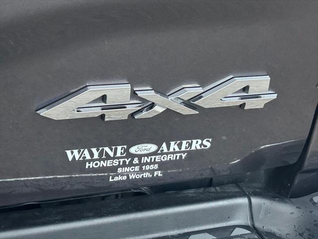 Photo of 2023 Granite Crystal Metallic Clearcoat RAM 2500